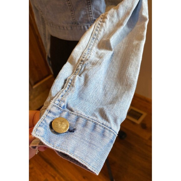 Forever 21 Womens Denim Jacket Cropped Size Medium (measures Small) Faded Look - Picture 6 of 10